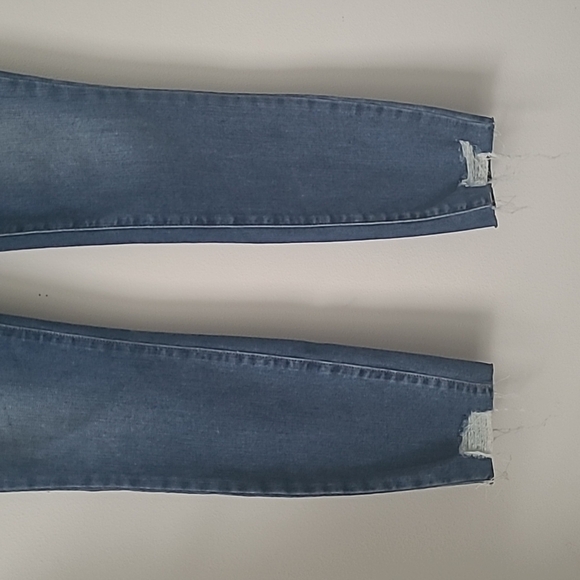 PAIGE Verdugo Ankle Jeans Distressed and Raw Hem Size 26 - Picture 7 of 16
